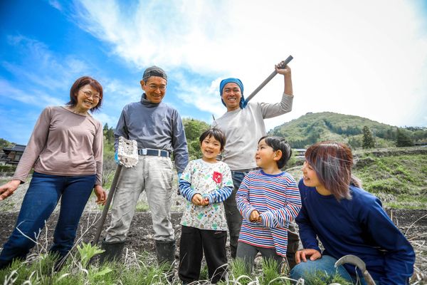 郡上市白鳥町「しらおシマダファーム」で農実体験！